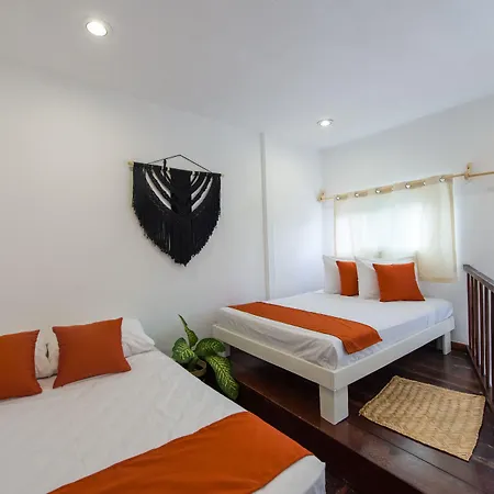 Hotel Puerto Caracol