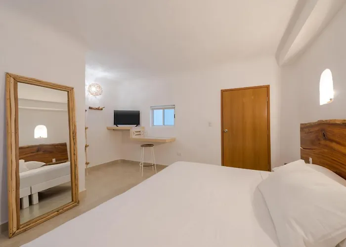 Puerto Caracol Hotel