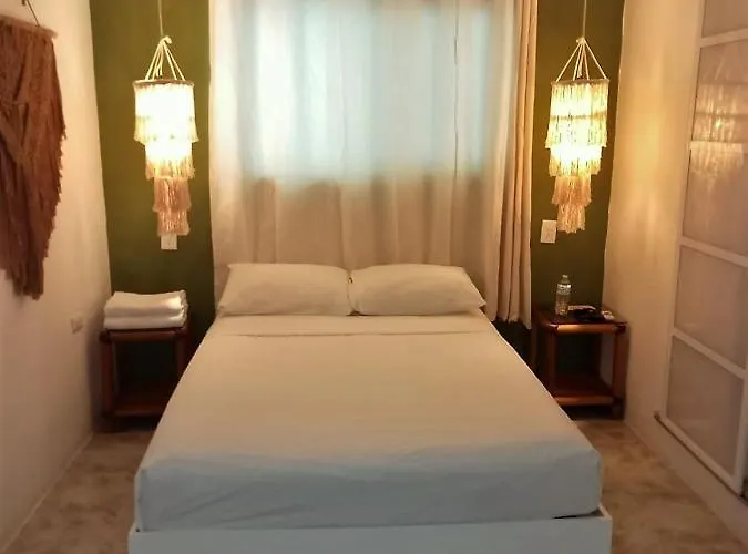 Hotel Puerto Caracol
