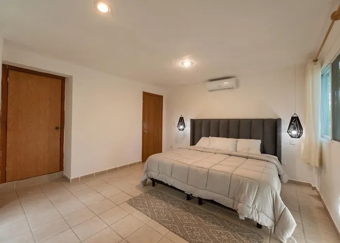 Puerto Caracol Hotel