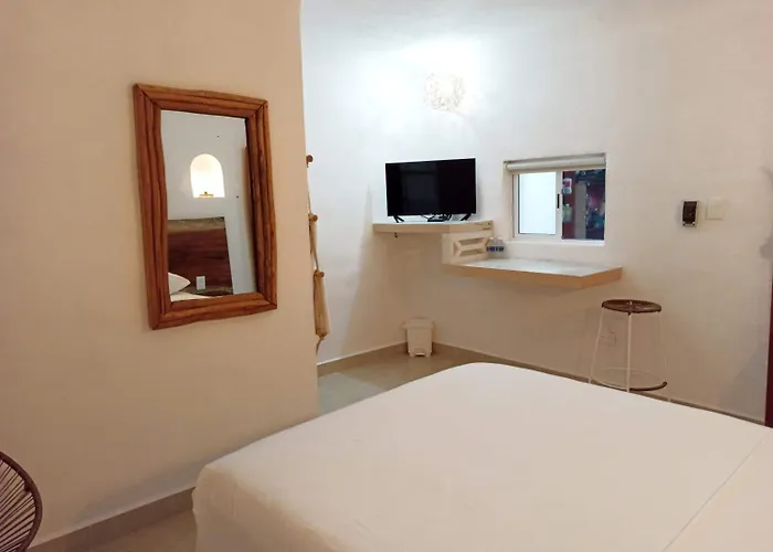 Hotel Puerto Caracol