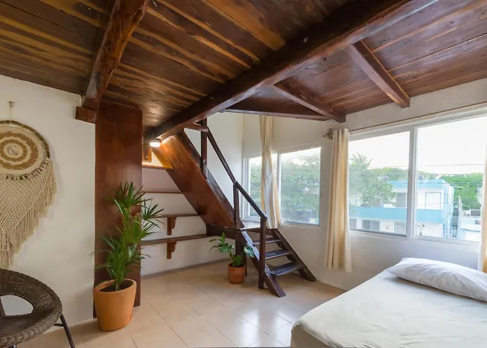 Puerto Caracol Hotel